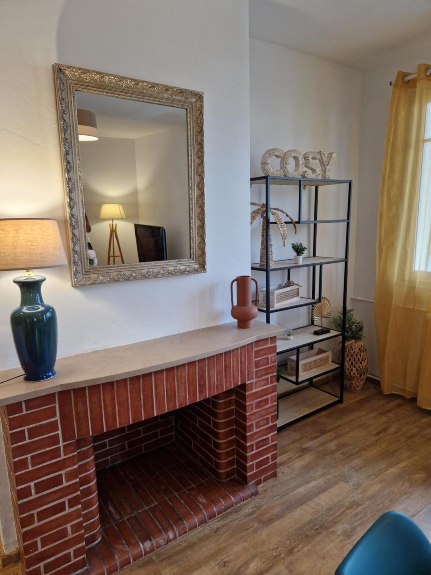 Grand Appartement Cosy-Hyper Centre-Place Verdun Tarbes Exterior photo